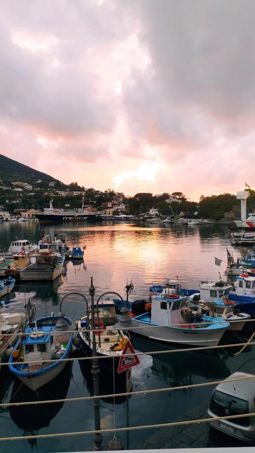 Appartamento Panoramico La Rosa Dei Venti - Maestrale Ischia Eksteriør bilde